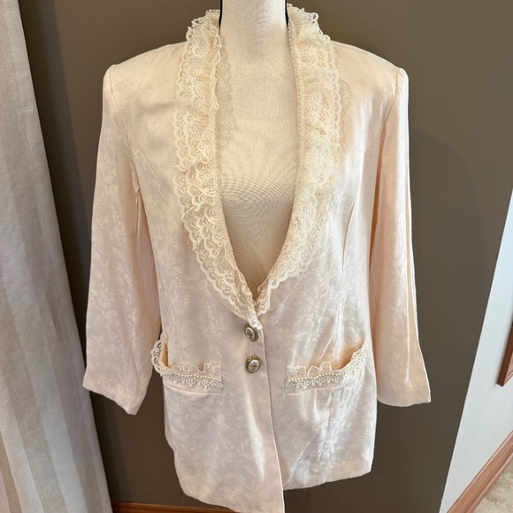 Vintage Lacy Afternoon Floral Cream Blazer with lace detail & buttons, Size 14 - Picture 2 of 15